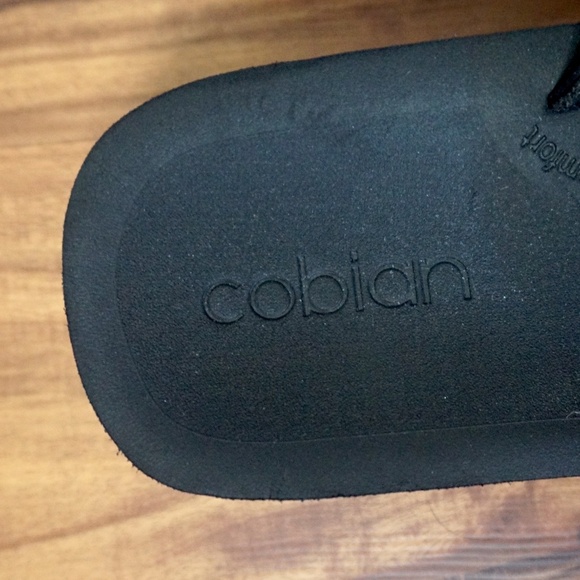 Cobian Dana Rise Black Sandals - Size 9 - Picture 7 of 7